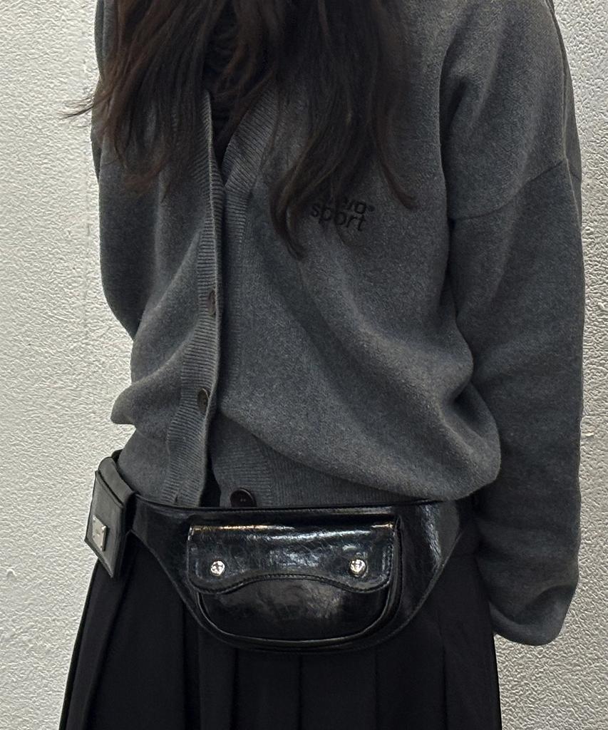Makoi Multi-Layered Eyelet Western Mini Pocket Keyring Belt Bag [Black]