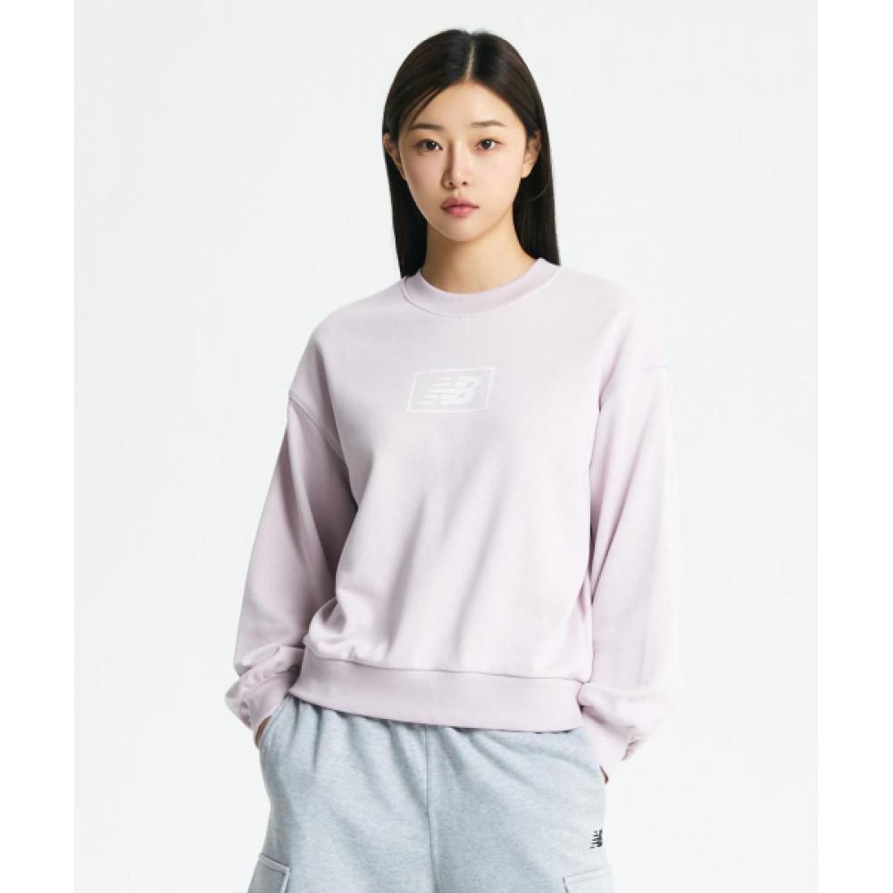 

New Balance Nbncdbs032 Women Essential French Terry Sweatshirt Purple (75)PURPLE/M(090)