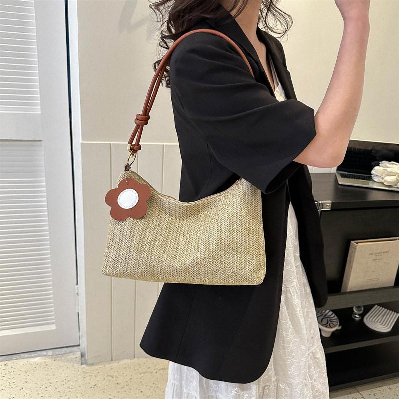 Versatile Woven Tote Bag For Women Modern Casual Shoulder Bag In Elegant Colors