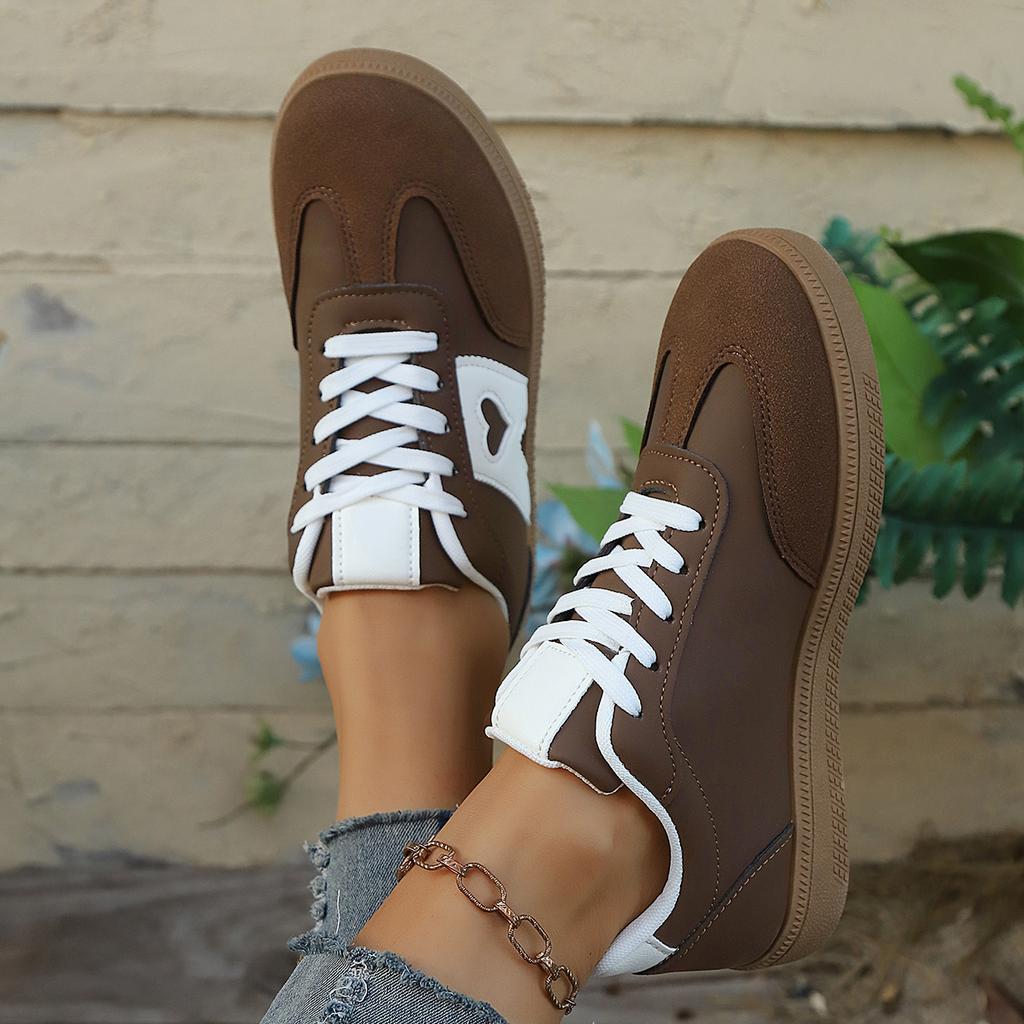 Fashion Fashion Black  Striped Flat Sneakers Women Lightweight Lace Up Sports Shoes Woman Non Slip Breathable Casual Sneakers 2025