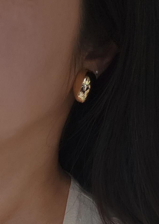 Douze Juicy Big Oval Earrings