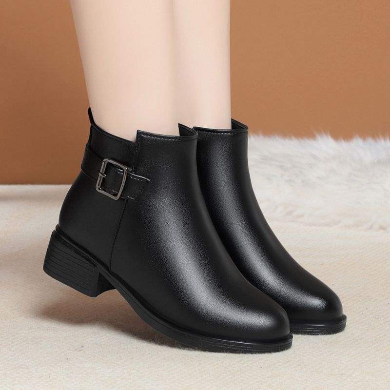 Autumn and Winter Soft Leather Non-slip Short Boots Female Mother Shoes Low Heel Thick Heel Velvet Thermal Cotton Boots Middle-aged Large Size Women