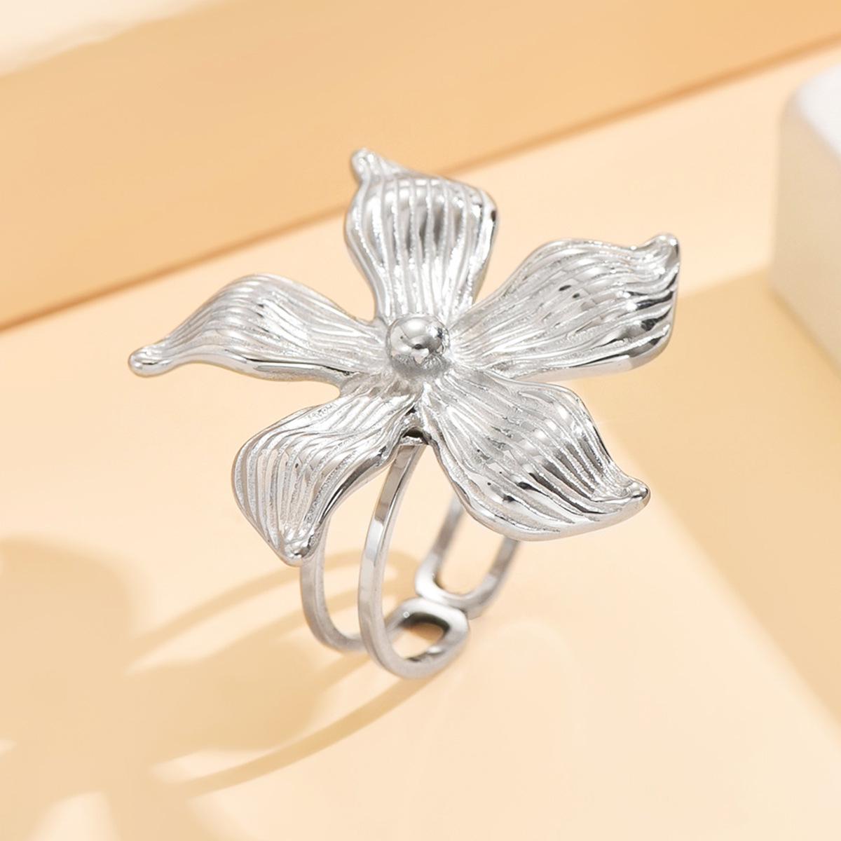 Titanium Steel 18K Gold-Plated Floral Open Ring