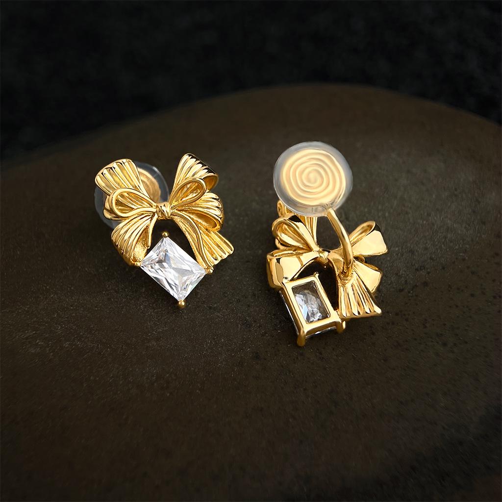 18K Gold Geometric Zircon Bow Stud Earrings