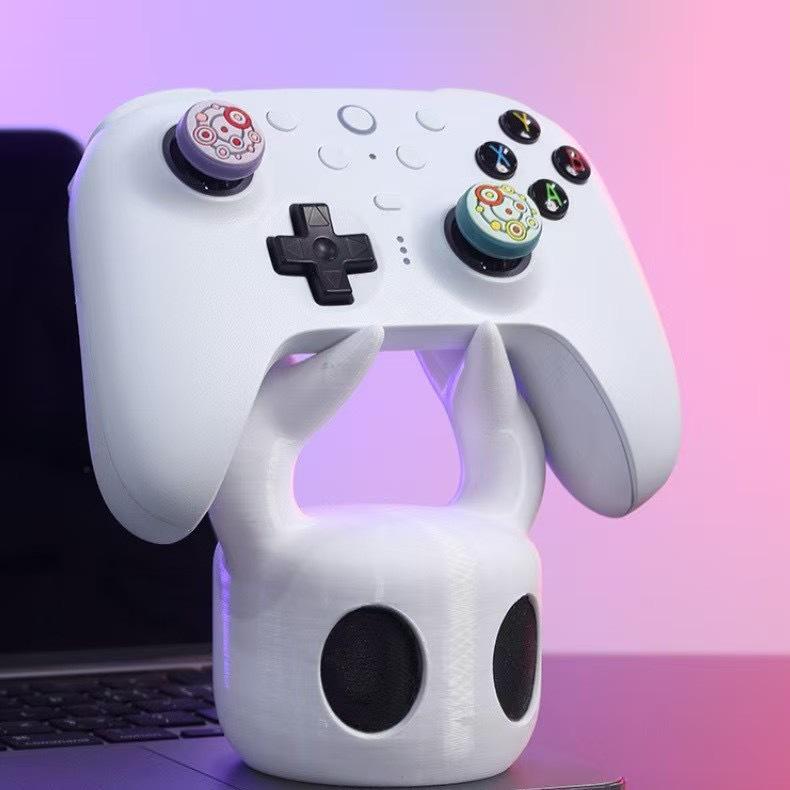 Universal 3D Printed Controller Stand for PS4, PS5, Switch - Hollow Knight Design