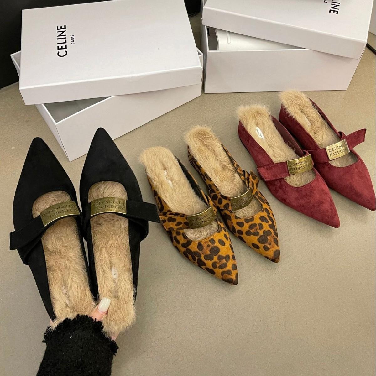 

2025 осень новый замшевый однословный с натуральным кроличьим мехом на толстой подошве верхняя одежда полусабо внутренние на толстой подошве женские трендовые туфли 40 цветной печати леопарда