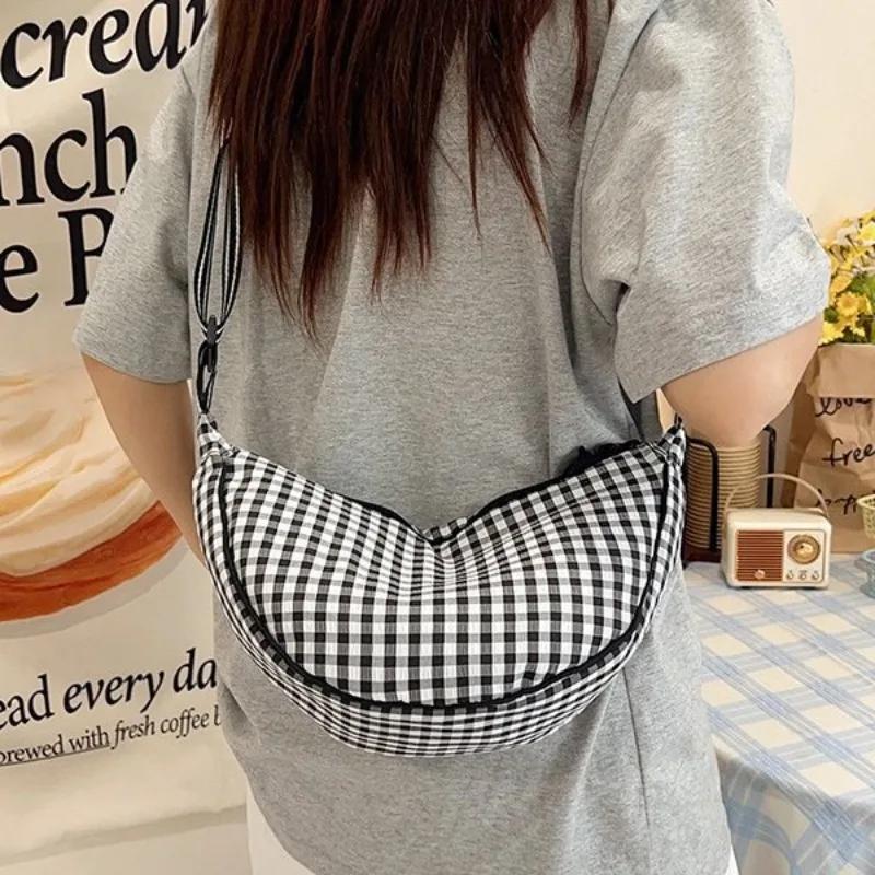 Simple Plaid Women's Hobos Shoulder Bags Casual New Female Nyl Crossbody Bag Out Door Travel Girls Underarm Purse Handbags