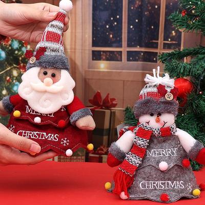 Weihnachtsgeschenktüten: Kinder-Cartoon-Süßigkeiten- und Apfeldekor in Nikolaus- und Baumform