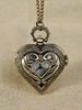 Vintage Heart Shape Pocket Watch Antique Bronze Hollow Engraved Quartz Pocket Watch Necklace Chain Retro Ladies Gift Pendant