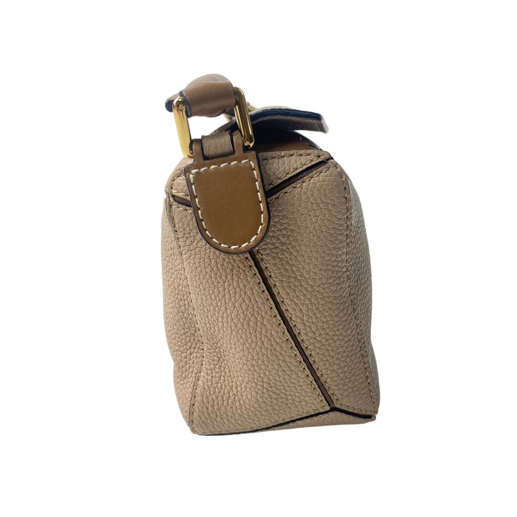 Použitá kabelka přes rameno LOEWE Hnědá kůže Dámská