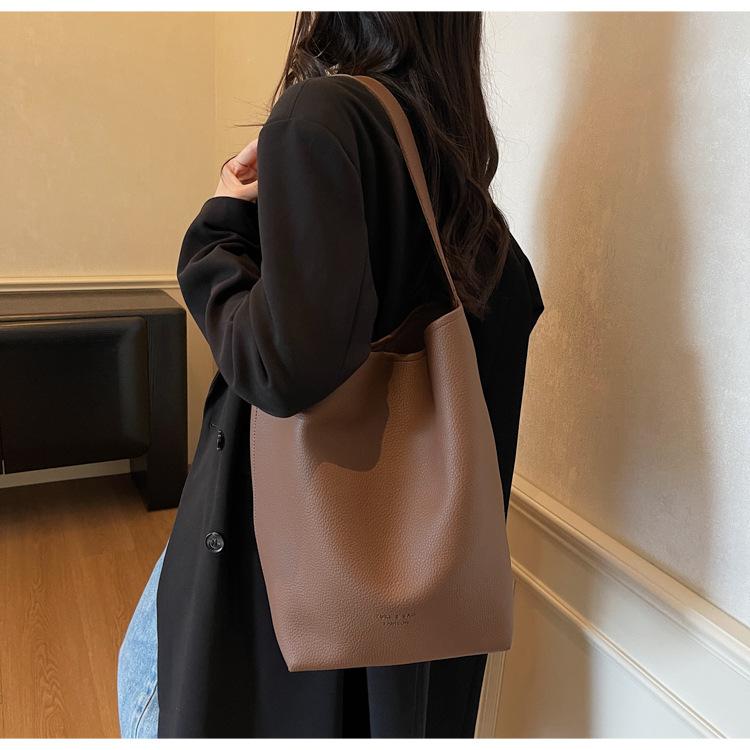 Lazy-looking Large Bag, Simple Shoulder Bag, Soft Leather Bucket Bag