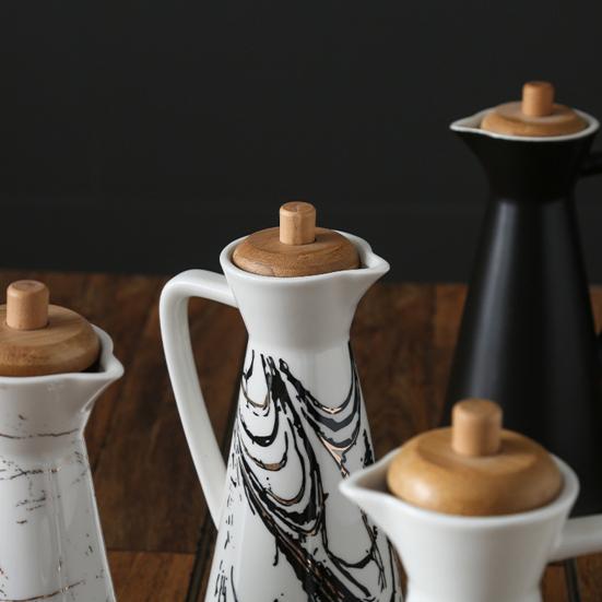 400/800ml Keramická láhev na dávkování oleje Prachotěsný design Ručně vyráběná keramika Nádoba na olej pro vaření v kuchyni Olivový olej Sójová omáčka Ocet Karafy Skladování