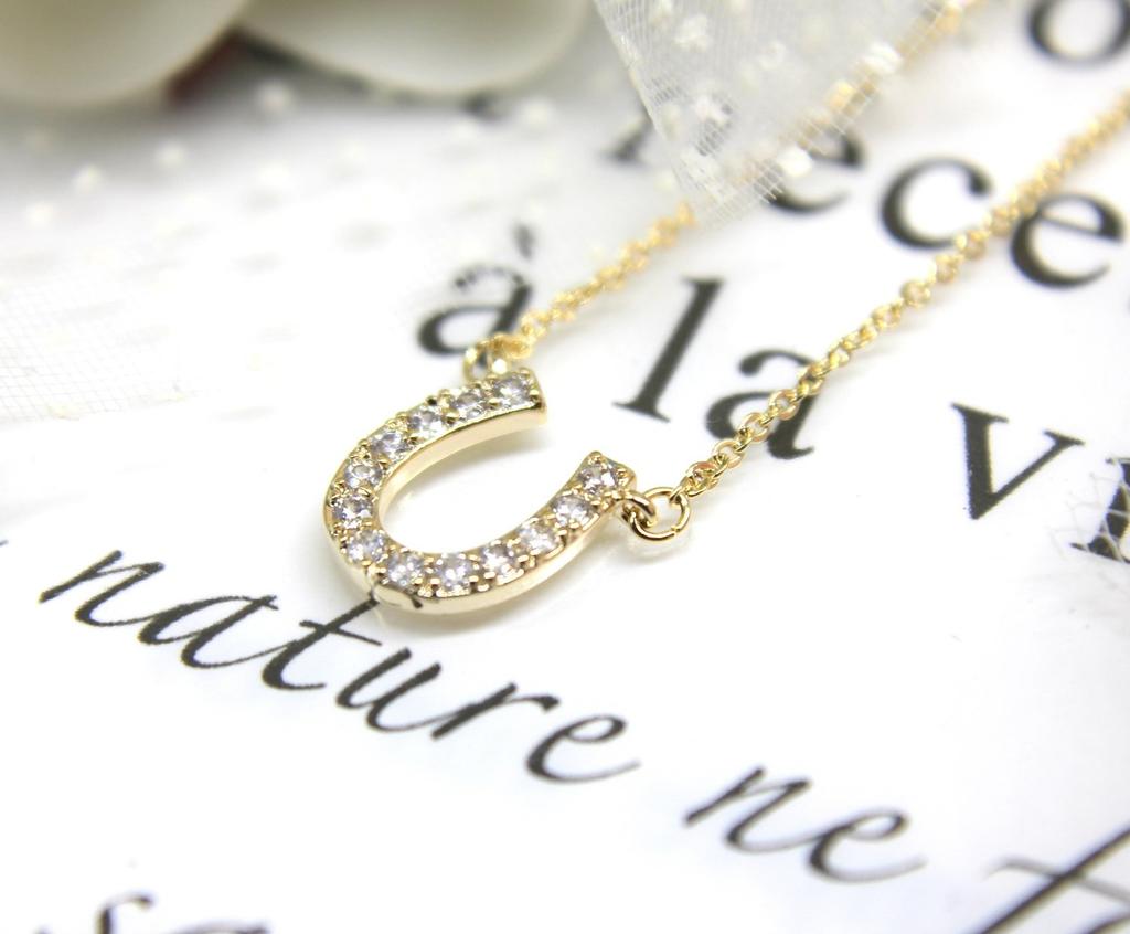 Zirkonia Gold Hufeisen Hufeisen Glück Amulett Halskette Zubehör Geschenk Beutel Set [Miaomyao] [Miaomyao] Damen