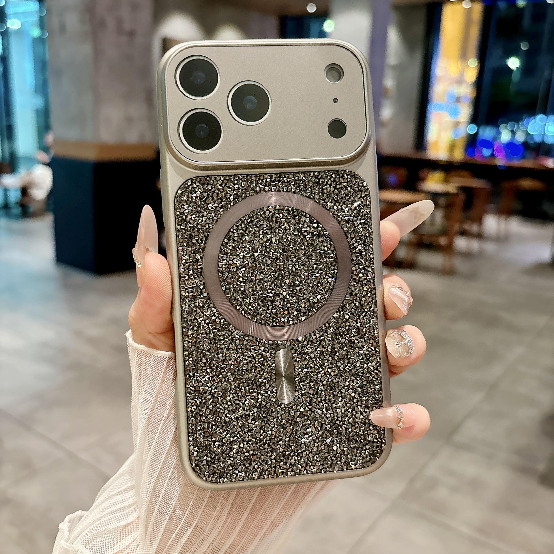 

Apple 17 Pro Max Glitter Diamond Magnetic Case transforms iPhone 16 into a full-coverage Corning 15 protective case. iPhone 17 серый