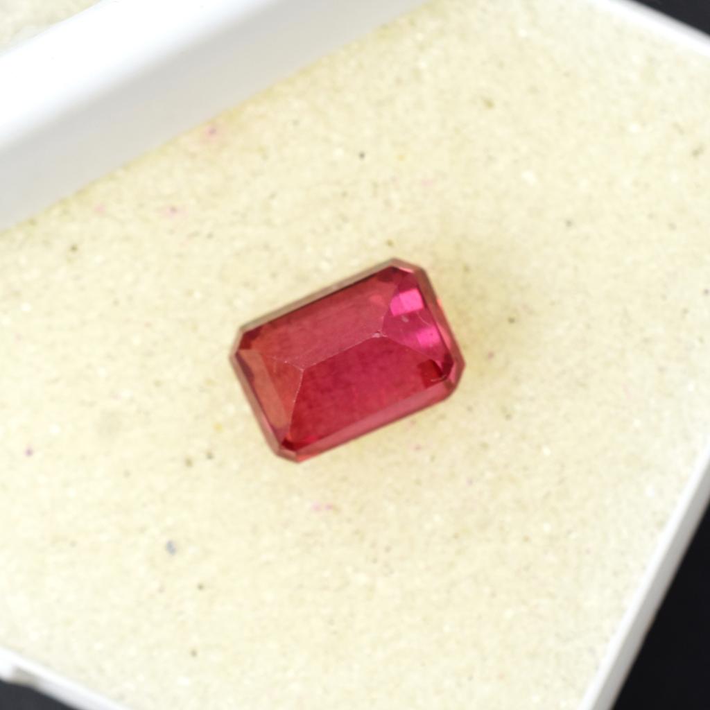 Excellent Emerald Cut 5.40 Ct Natural Pink Ruby Loose Gemstone CERTIFIED