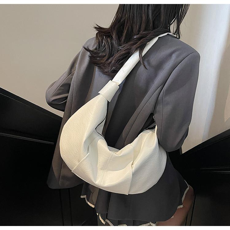 Pu Dumpling Bag For Women With Wrinkled Design For Daily Fashion
