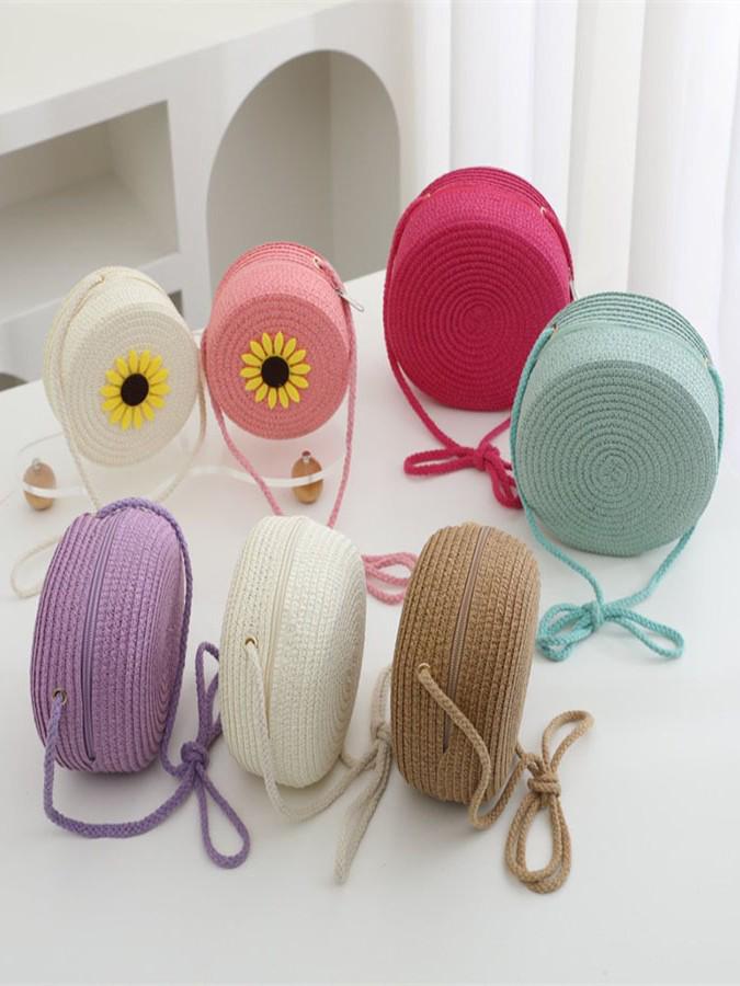 Children's Straw Woven Crossbody Bag - Small Girl's Phone and Coin Purse for Summer Outings and Seaside Trips