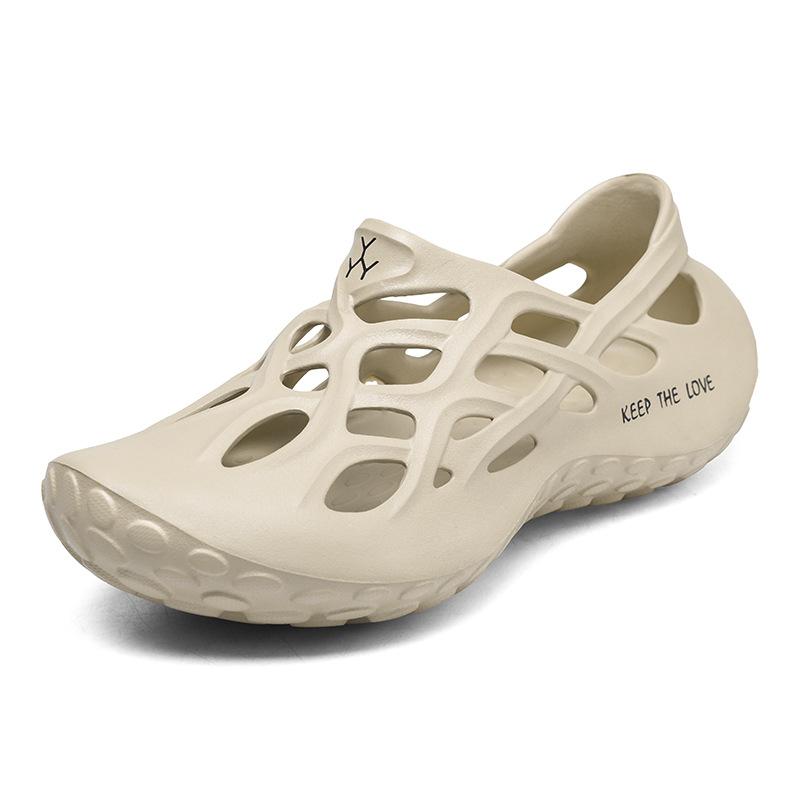 

Hole shoes men s summer wear 2025 new outdoor driving hollow breathable non-slip sandals seaside beach shoes 39