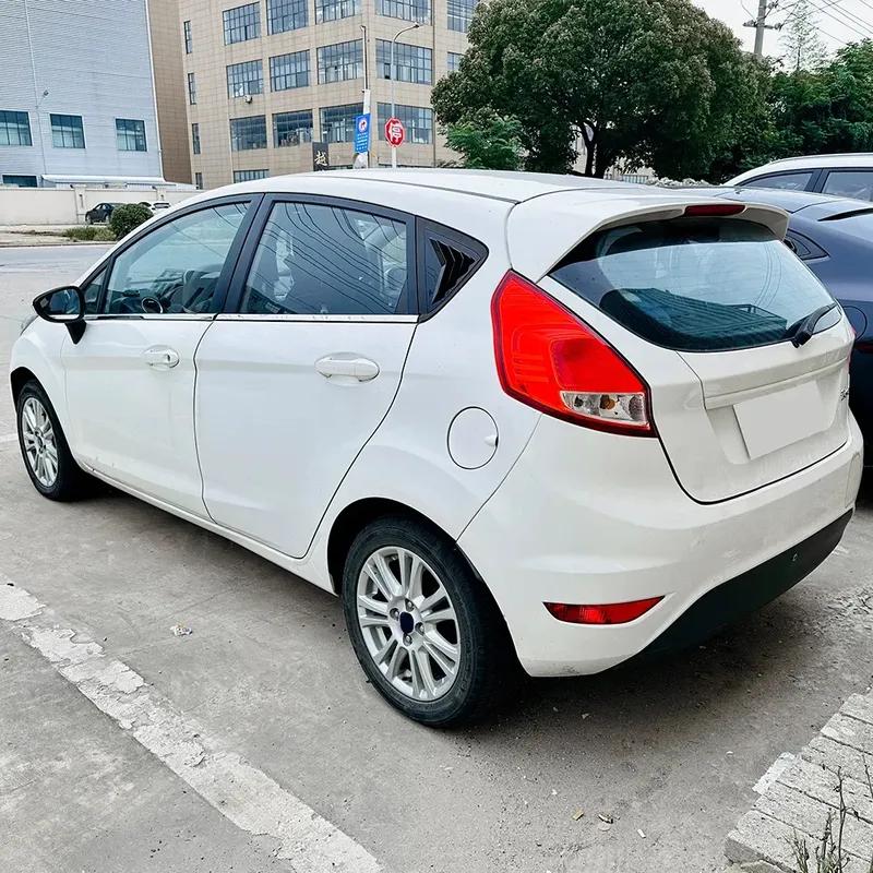 Car Rear Side Window Shutter Triangle Louver Vent Decoration Modified Accessories Gloss Black For Ford Fiesta MK7 7.5 2008-2017