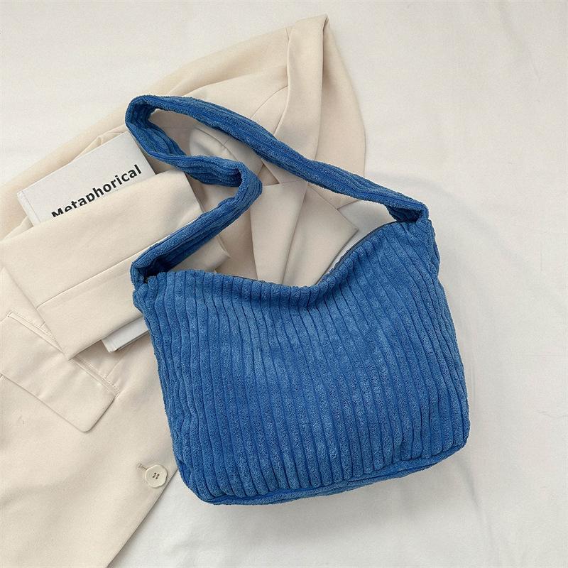 Large-capacity bag women's 2025 autumn and winter new corduroy commuter shoulder bag literary college student class crossbody bag