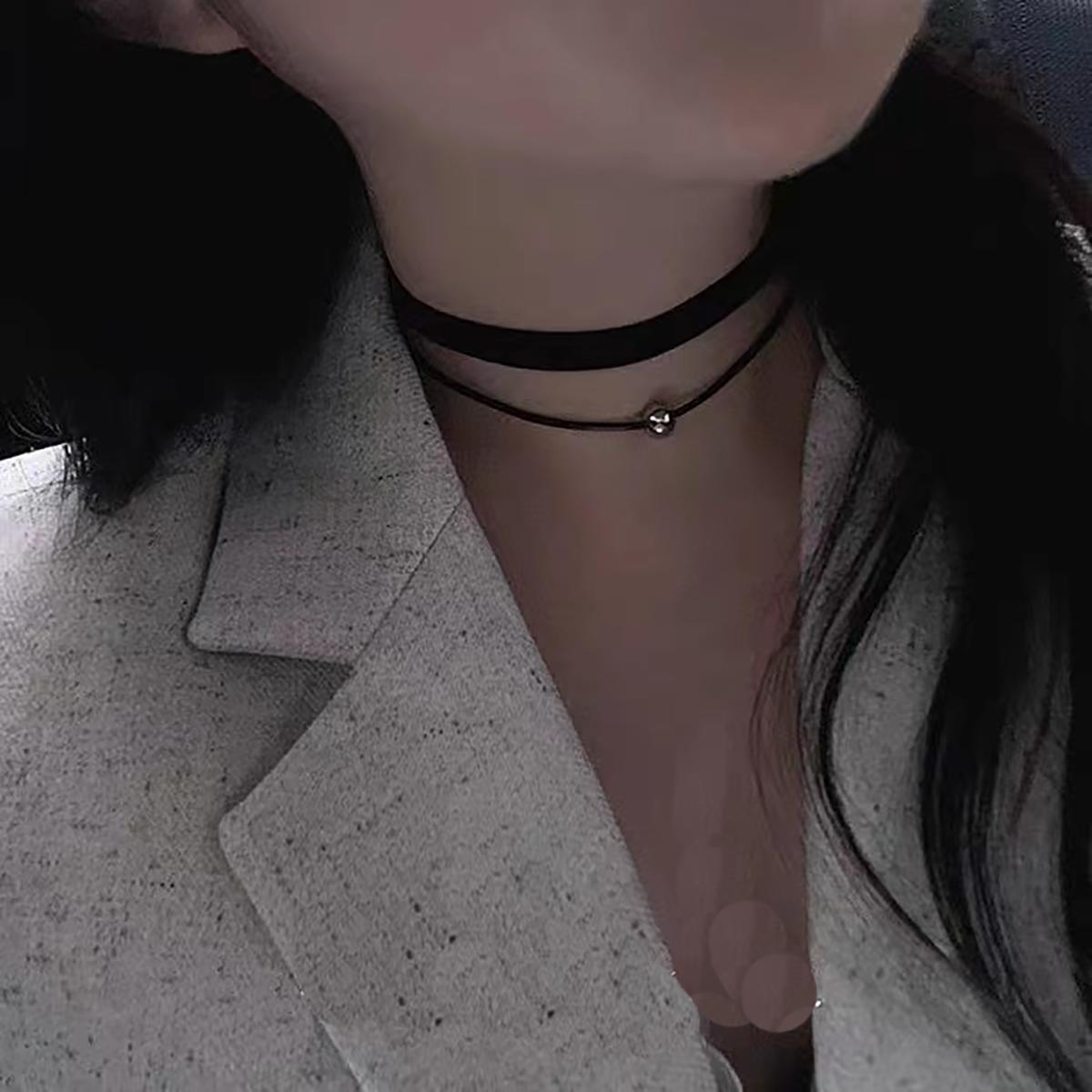 

Simple, sweet and cool punk velvet strap, double-layer stainless steel beads, black choker collar, neck strap and necklace for w 40cm