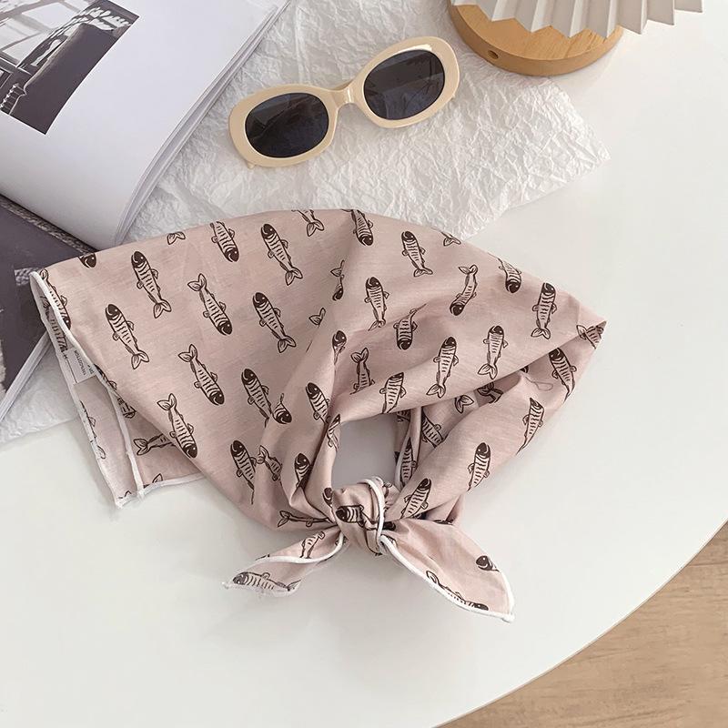 Silk scarf neck small square scarf high-end new versatile decorative small scarf polka dot headscarf pastoral hair band tied hair