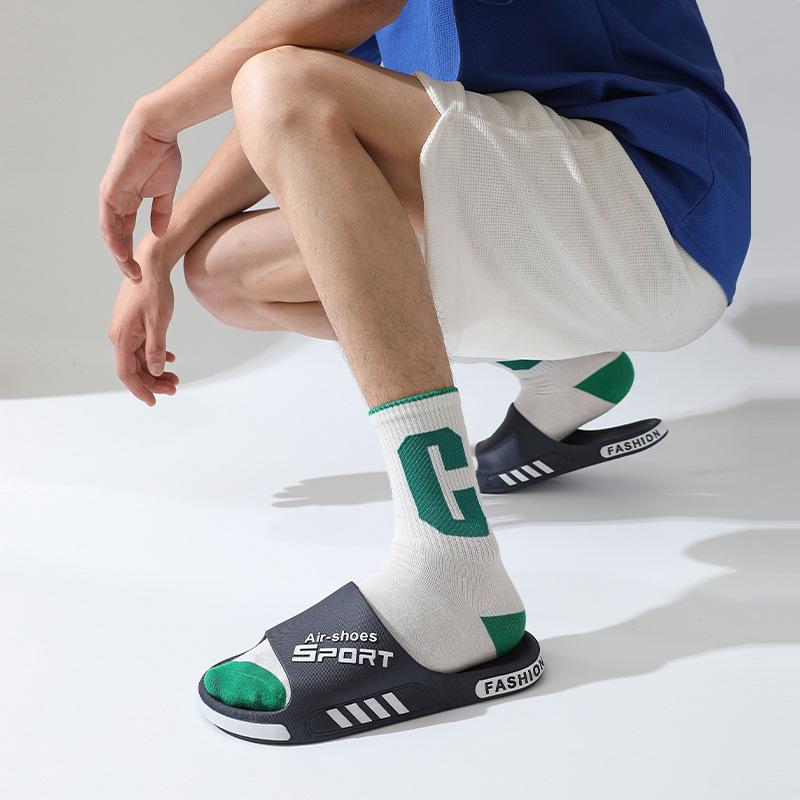Men's Non-Slip Summer Slippers for Home and Outdoor Use – Comfortable Bathroom and Beach Flip-Flops for Couples.
