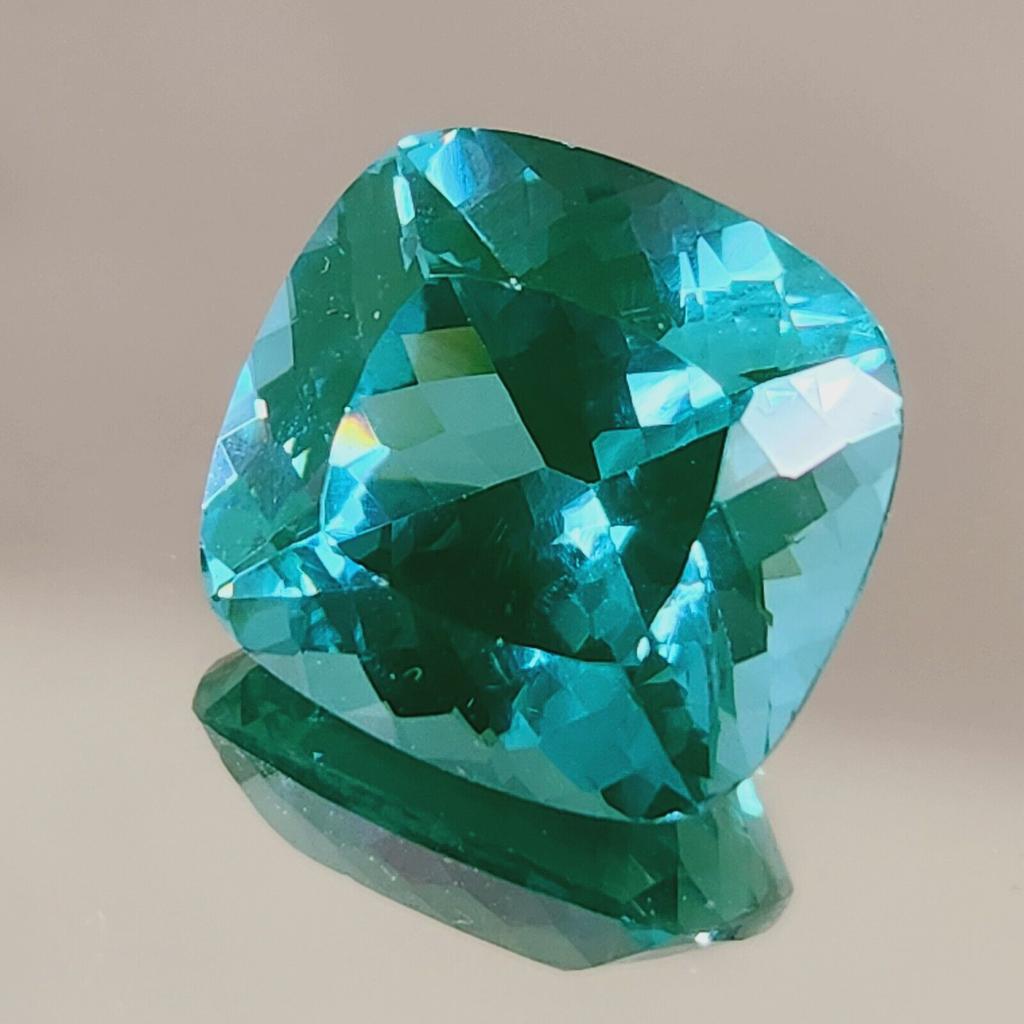 Natural Flawless Green Parti Sapphire Loose Cushion Cut Gemstone 14x13 MM