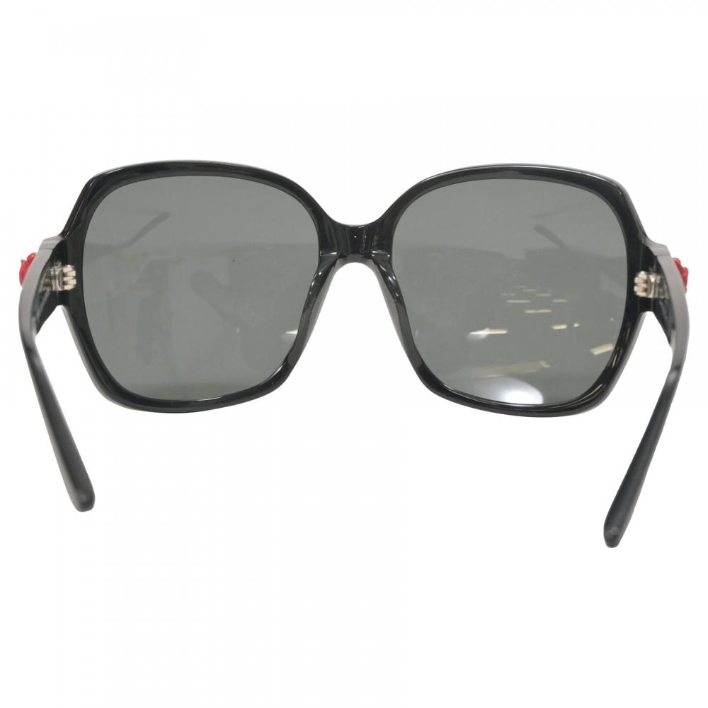 LInda Farrow LInda Farrow X Oscar De La Renta Oversized sungLasses In bLack Acetate bLack