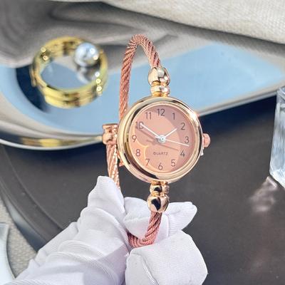 Exquisite und kleine dekorative Uhr, Damenstudentin Silbernes Armband-Stil Offene Lazy Watch, Vielseitige koreanische Version der einfachen Retro-Uhr