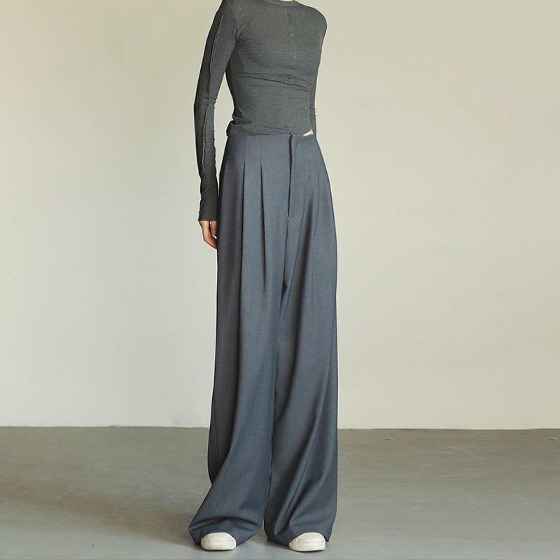 Gray High-Waisted Wide-Leg Suit Pants for Women: Drape Design, Hip-Covering, Slimming, Straight-Leg, Cinched Waist for Pear-Shaped Bodies.
