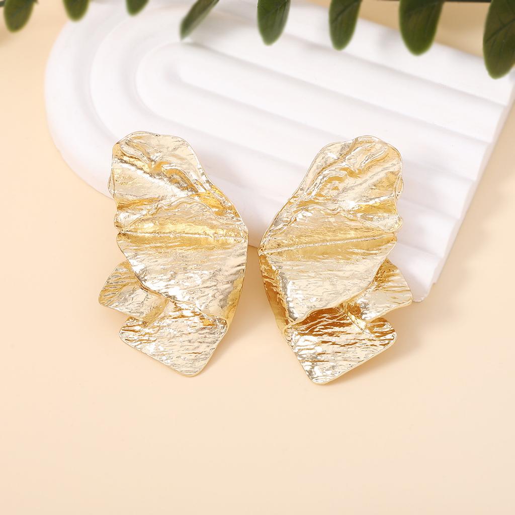 New twisted pleated cold style irregular petal earrings with exaggerated high-end design and butterfly stud earrings