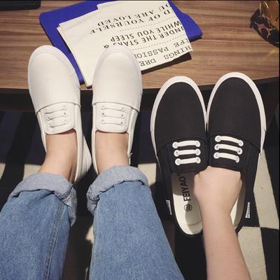 Nouvelles chaussures à enfiler en toile à la mode pour hommes, baskets blanches, chaussures décontractées respirantes de haute qualité pour hommes et femmes, marque plate