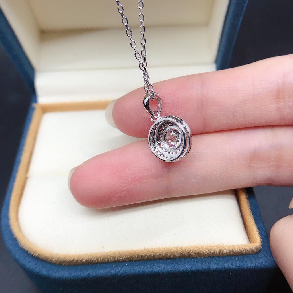 Luxury 1Ct Round Cut D Color VVS1 Moissanite Pendant for Women Solid Platinum 950 Pendant Necklace P082