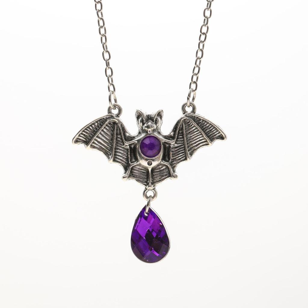 Gothic Sliver Color Vampire Bat Teardrop-shaped Purple Rhinestone Pendant Necklace for Women Steampunk Halloween Gifts Jewelry