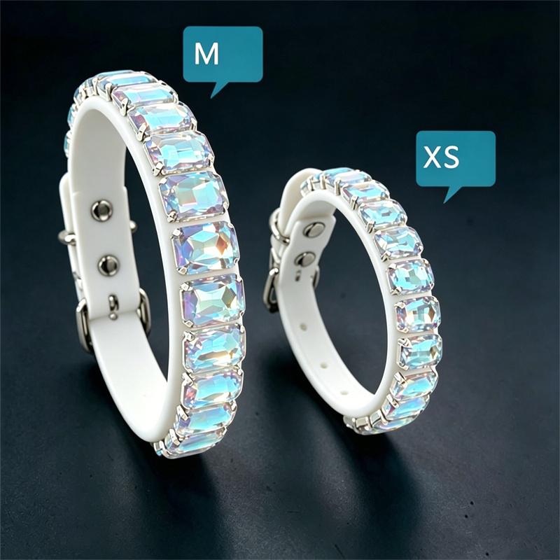 Bling Strass Hundehalsband Weißes PU-Leder Katzenhalsband Funkelndes Kristall Haustierhalsband Verstellbar für Hunde Tägliches Gassi Gehen Party Dekoration