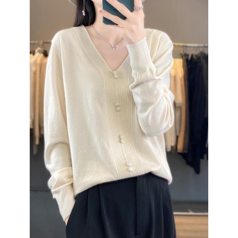 V-neck Sweater Women's Autumn and Winter New Knitted Sweater Versatile and Thin Bottoming Shirt Wool Inner Top Women's Clothing