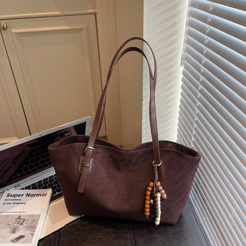 Retro Bag Women's Large-capacity Autumn and Winter Versatile Simple Shoulder Bag Fashionable Commuter Tote Bag