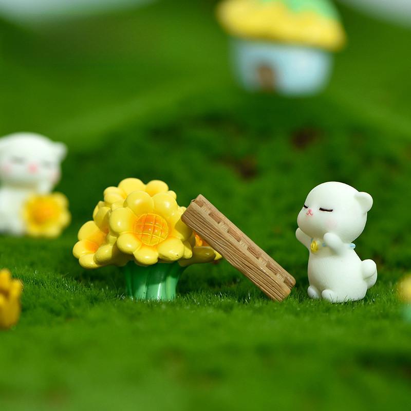 Cute Resin Sunflower Cat Figurine Perfect Cartoon Garden Accessory For Micro Landscape