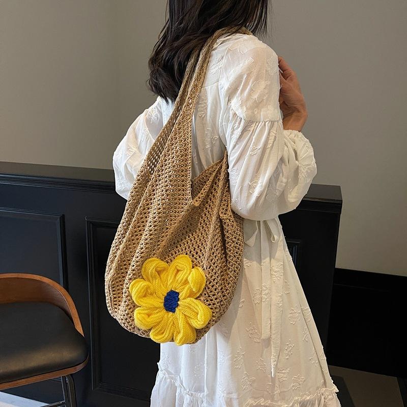 Woven Straw Bag Women's Large-capacity New Spring and Summer Niche Shoulder Bag Hollow Seaside Beach Bag