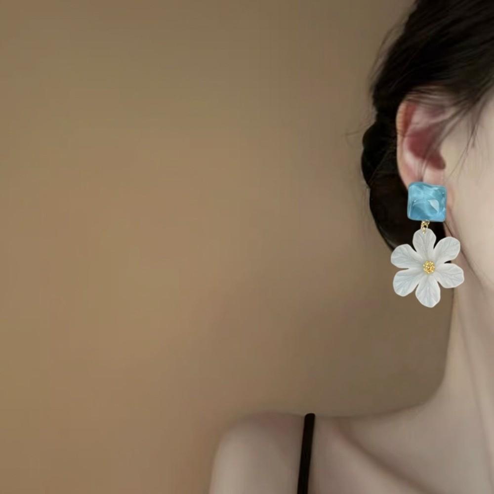 Big Floral Women Earrings Exaggerated Ladies Stud Earrings Korean Ins Acrylic Flower Earrings  Gift