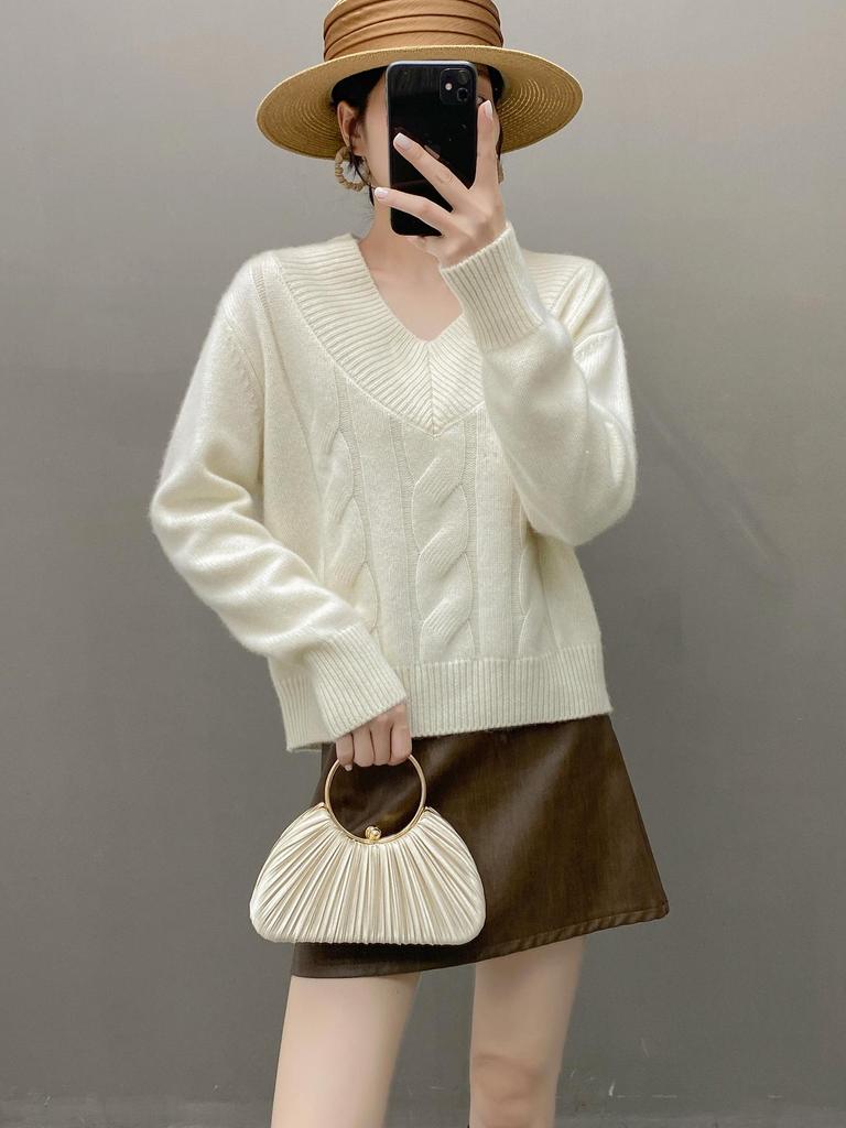 Women's Retro V-Neck Cashmere Sweater - Loose Fit, Cable Knit, Long Sleeve Pullover for Autumn & Winter