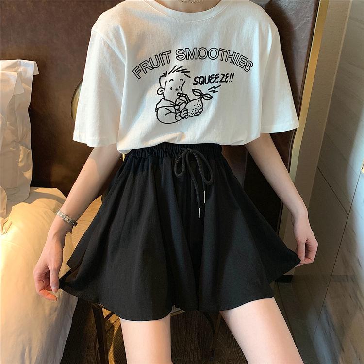 Women's Black High-Waisted Wide-Leg Shorts: Spring/Summer Korean Style, Loose, Slimming, Casual, Versatile, Short Skirt Design.