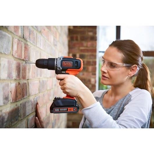 BLACK & DECKER | Cordless Drill/Driver with 2.0 Ah/4.0 Ah Battery | BCD003MEM2K-QW | May 18 | 2.0/4.0 Ah | Lithium