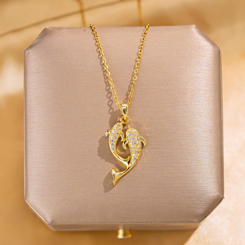 Retro Butterfly Flower Pendant Fashion Titanium Steel Choker Necklace Irregular Versatile Women