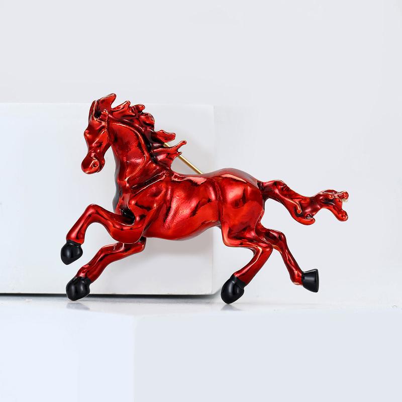 Broches de Cavalo da Moda Para Mulheres Unisex Pins de Animais Decoração de Roupas Acessórios de Joias de Festa Casual Presentes de Amigos de Ano