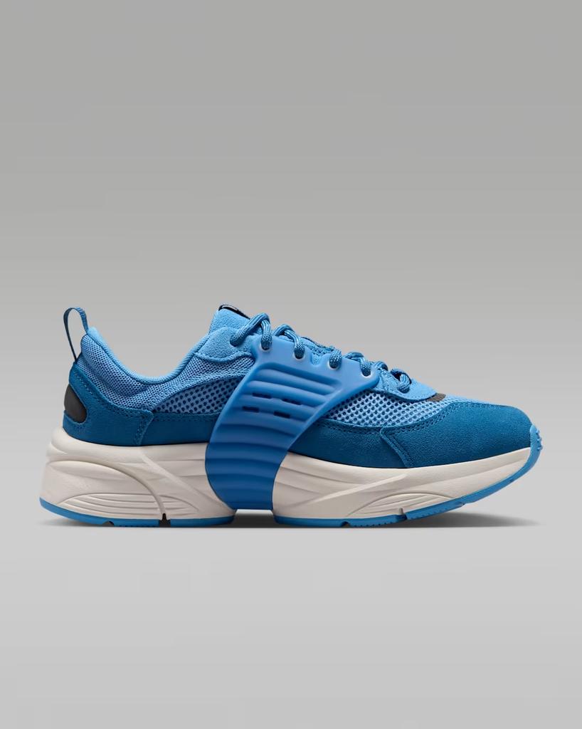 IR1839-400 Nike Jordan Trunner O/S "Blue Beyond/True Blue" (Women's)