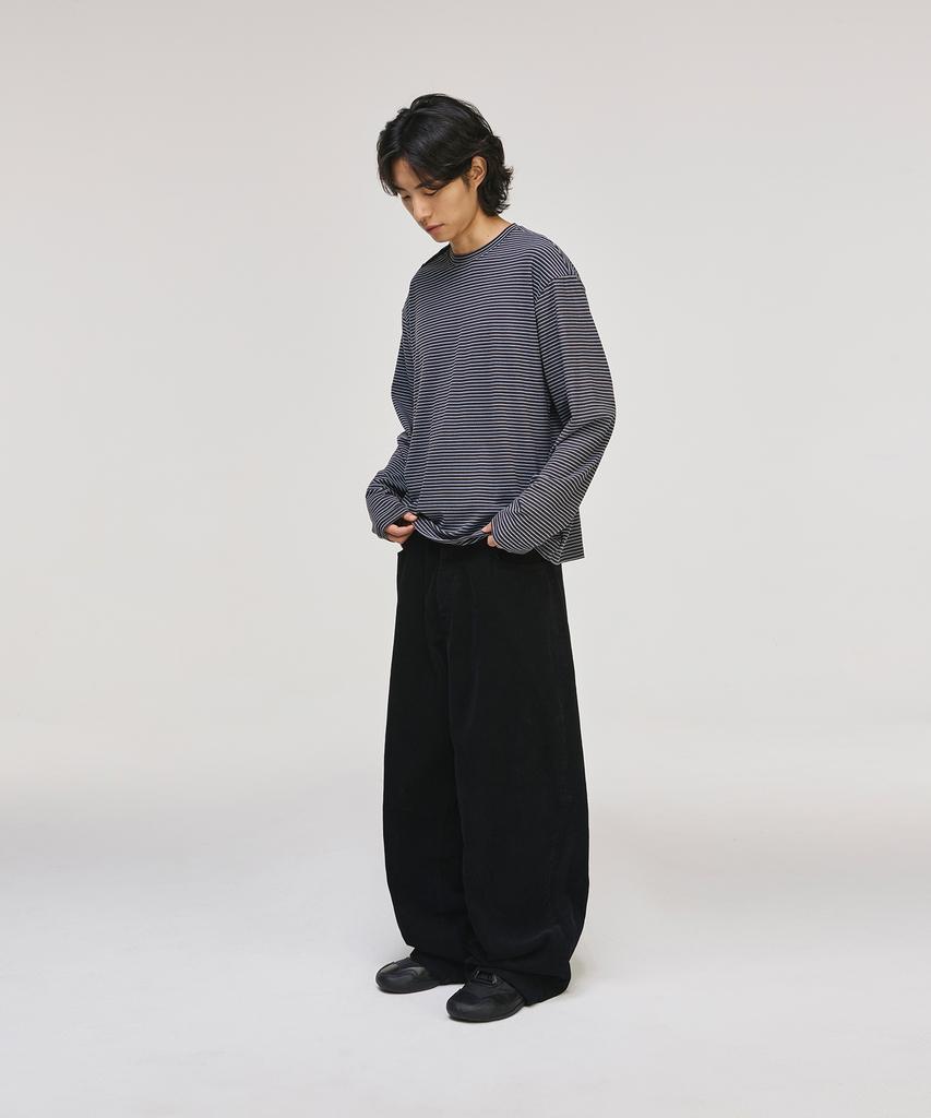 SIGNATURE Wide Curved Dart Corduroy Pants [Black]