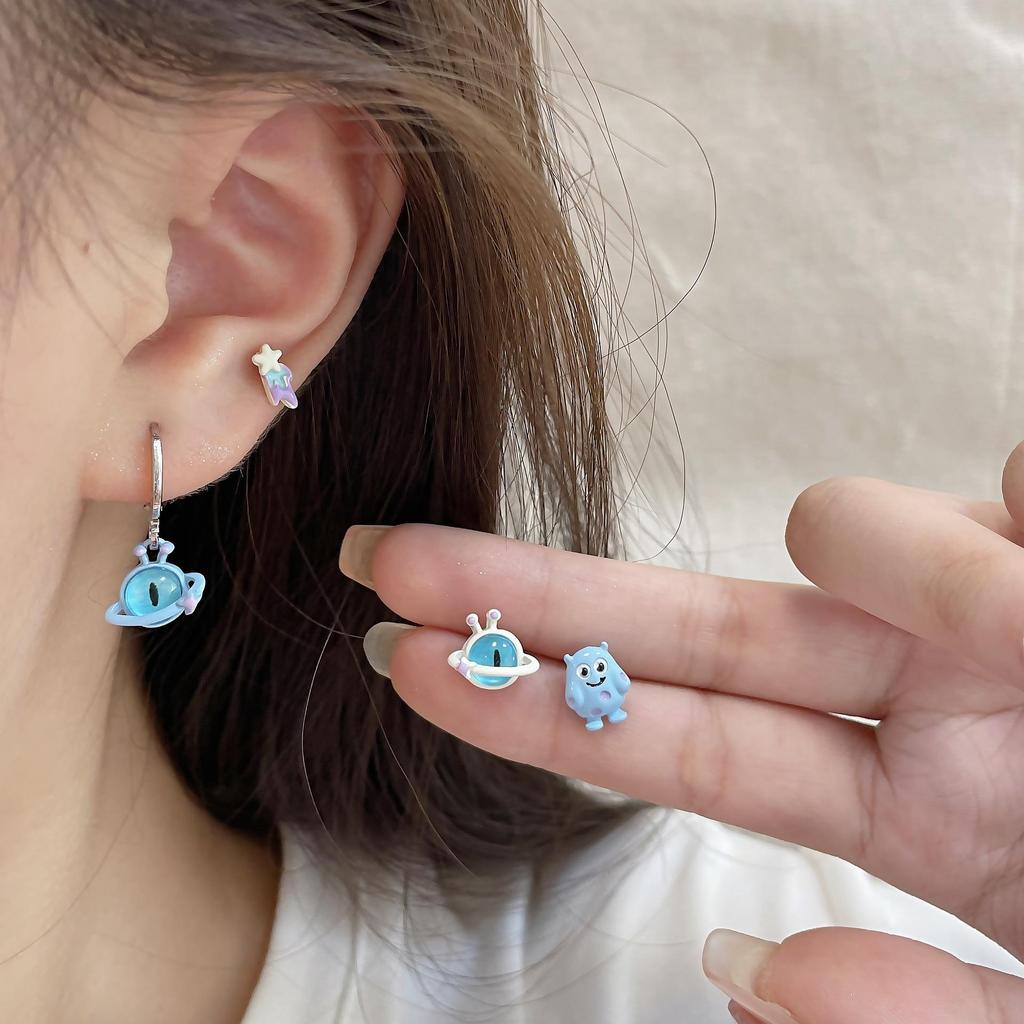 Cute Silver Needle Blue Monster Earrings Set: Asymmetrical Childlike Design with Exquisite Cat's Eye Stone.