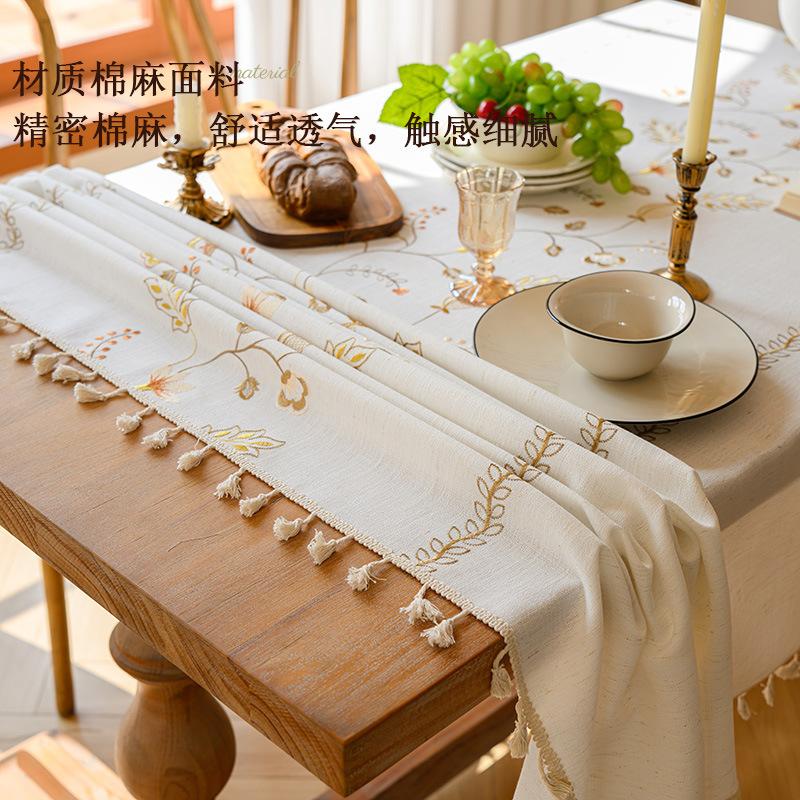 Three-Dimensional Embroidered Tablecloth American Light Luxury High-End Rectangular Dining Table Cloth Retro Atmosphere Desk Coffee Table